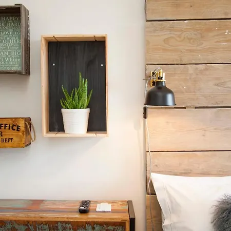 Higgihaus #46 5 Bed Monday - Friday Bristol